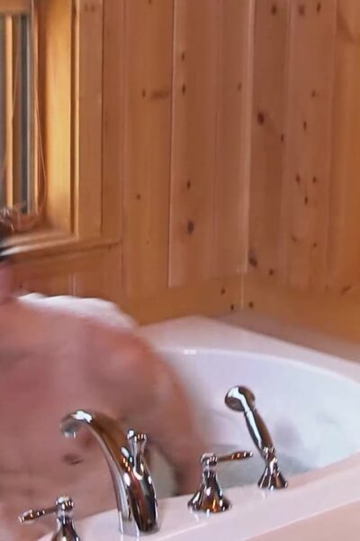 Xavier sibley meets a canadian twink