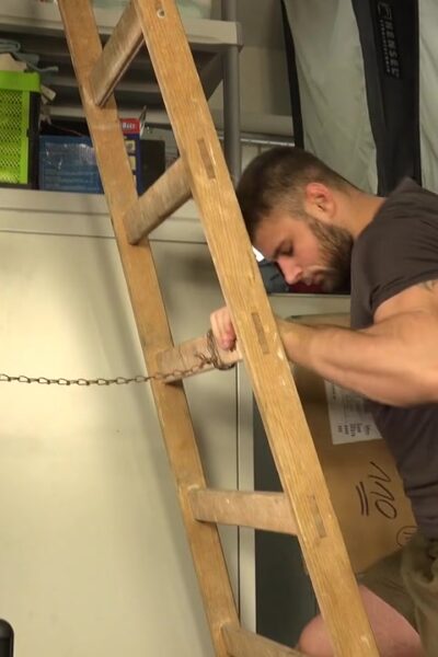 Leo lombar – milking men