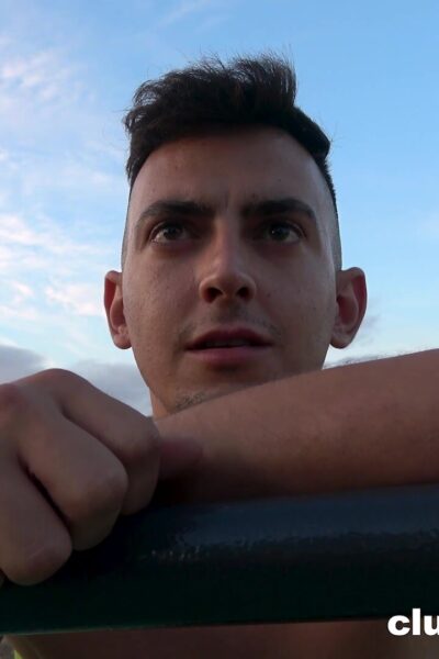 Spanish boy fucking bareback for extra cash