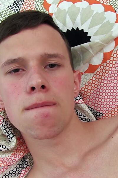 Hung twink boy josef takes care of business – josef moravec